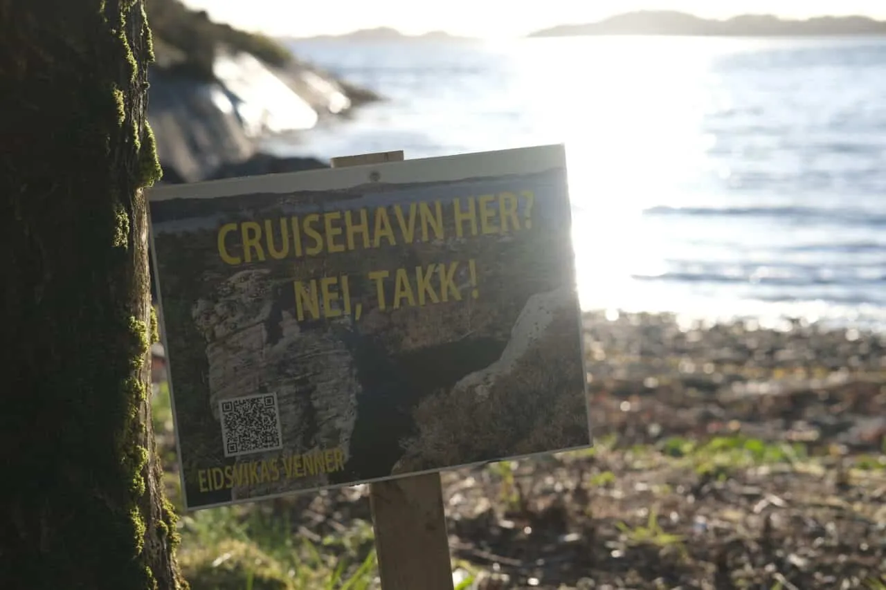 Skilt med teksten Cruisehavn her nei takk